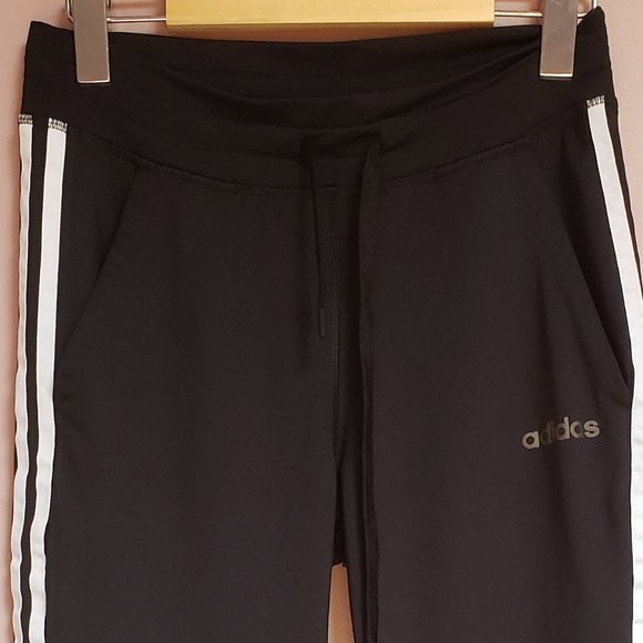 Adidas Size XS Women's Track Pants - Gently Used - Picture 4 of 7